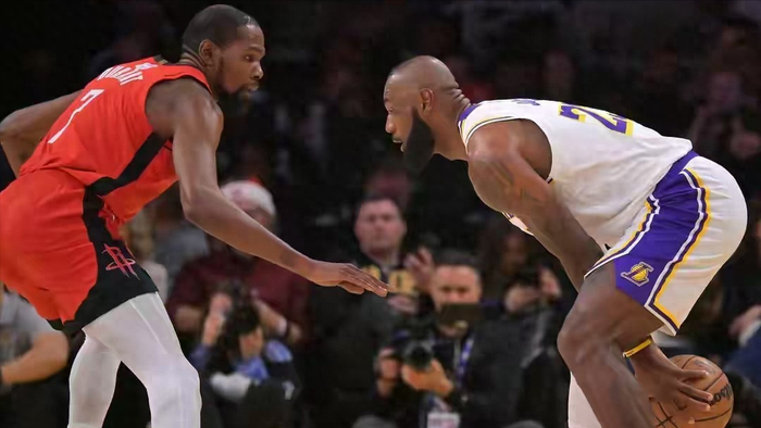 登录入口-官宣！历史性签约！库里正式加盟李宁，终结耐克NBA垄断时代|斯蒂芬·库里|吉米·巴特勒|德维恩·韦德|李宁（LI-NING）|詹姆斯_新浪体育_新浪新闻